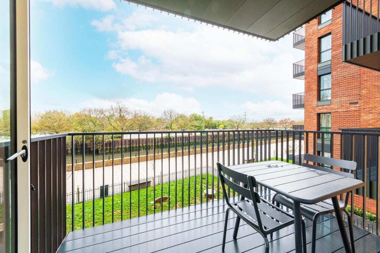 Stayo Apartments Barking Wharf Лондон Экстерьер фото