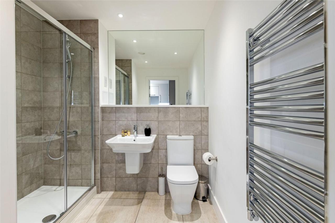 Stayo Apartments Barking Wharf Лондон Экстерьер фото